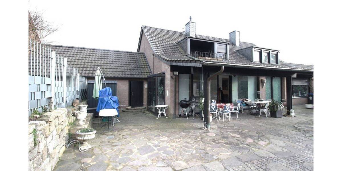 Einfamilienhaus Düsseldorf Hubbelrath - 7 Zimmer, 237 m&sup2;, 870.000&euro; | Angebot:25665188