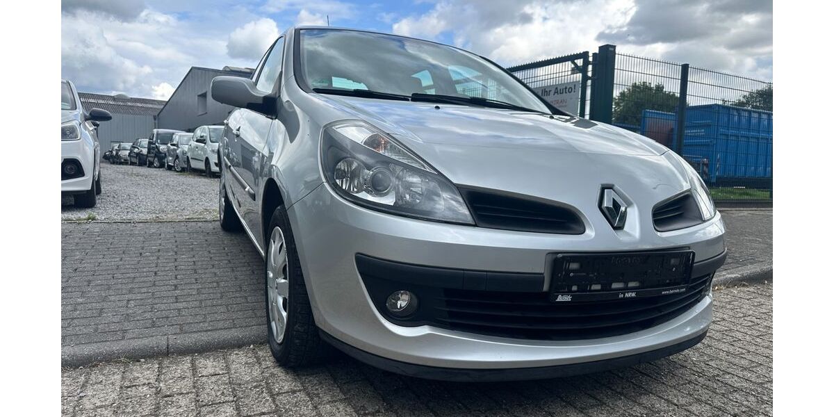 Renault Clio 180.000 km 2.100 &euro; Geldern 47608