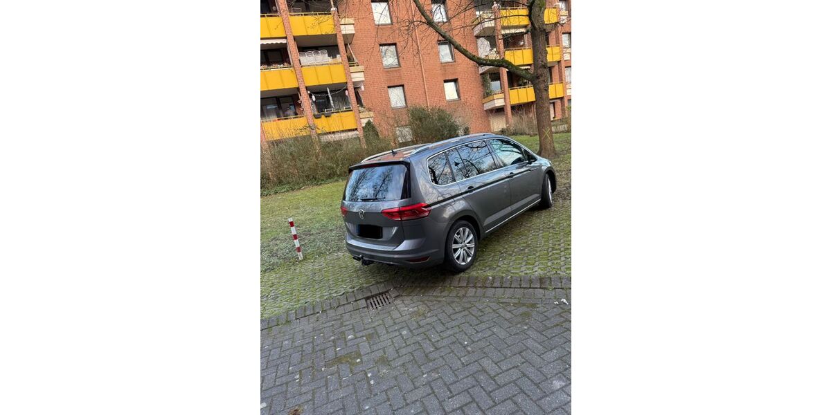 VW Touran 196.000 km 14.100 &euro; Düsseldorf 40229
