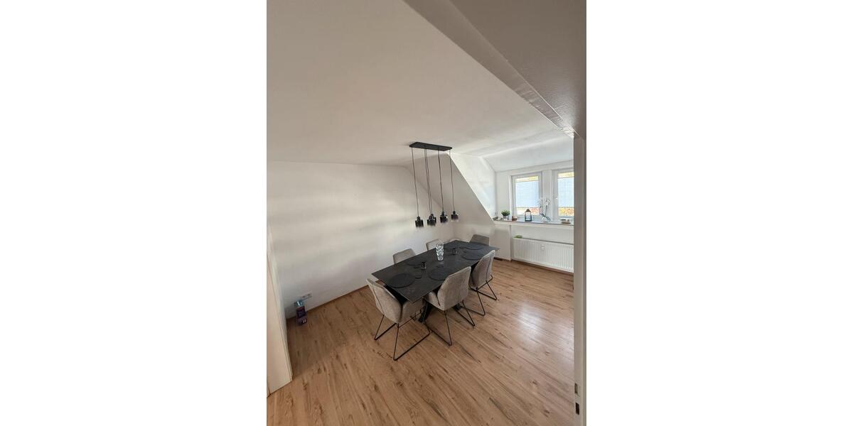 Dachgeschoßwohnung Gladbeck - 4.5 Zimmer, 83 m&sup2;, 750&euro; | Angebot:25988582
