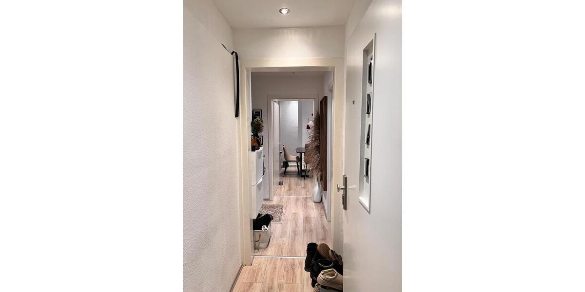 Etagenwohnung Essen Huttrop - 2.5 Zimmer, 75 m&sup2;, 800&euro; | Angebot:25931901