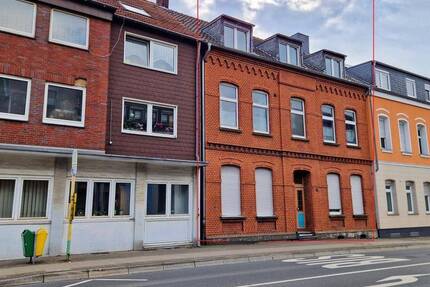 Haus Oberhausen Sterkrade-Mitte - 300.000&euro; | Angebot:26044282