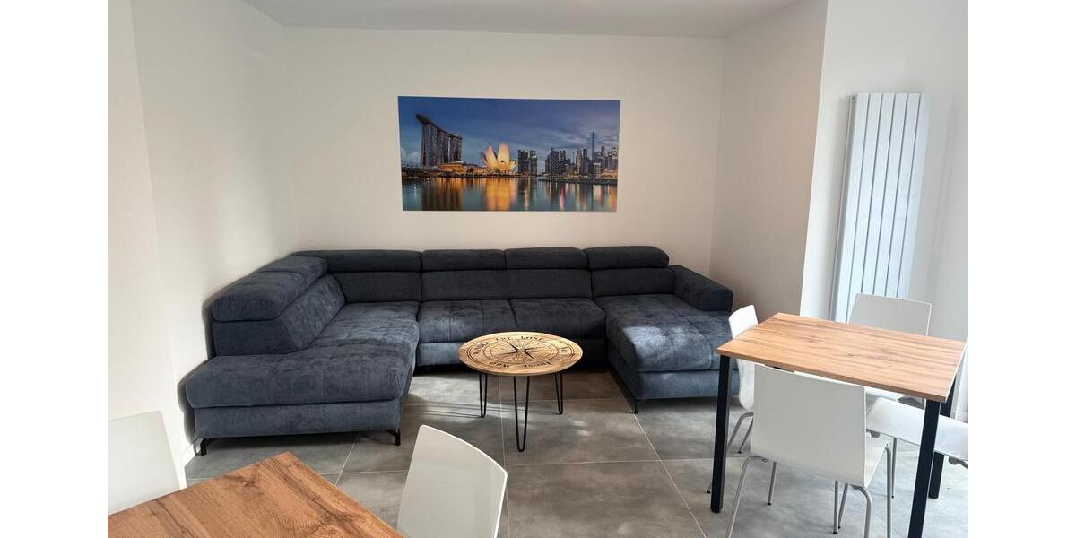 Dachgeschoßwohnung Essen Stadtbezirk VI - 1 Zimmer, 19 m&sup2;, 600&euro; | Angebot:26443466