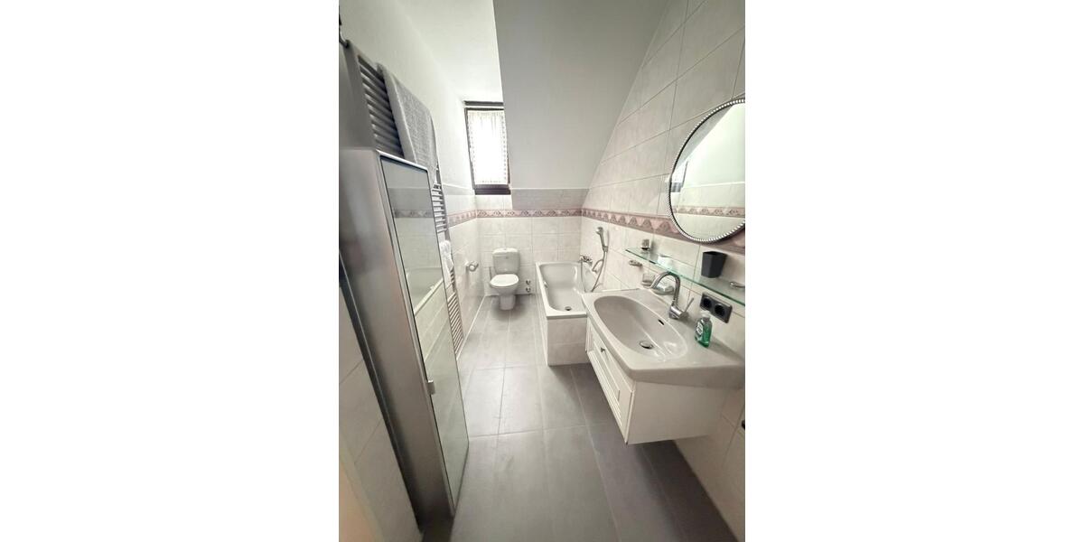 Etagenwohnung Neuss - 1 Zimmer, 42 m&sup2;, 700&euro; | Angebot:26611648