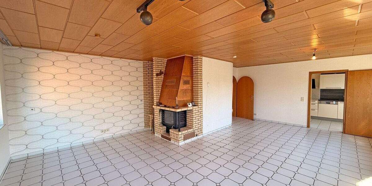 Etagenwohnung Dinslaken Bruch - 4 Zimmer, 115 m&sup2;, 259.000&euro; | Angebot:25684457