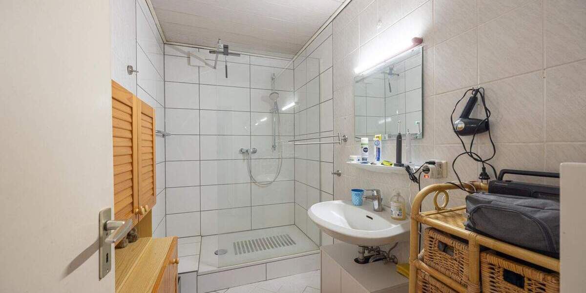 Reihenendhaus Krefeld Bockum - 5 Zimmer, 146 m&sup2;, 420.000&euro; | Angebot:25692294