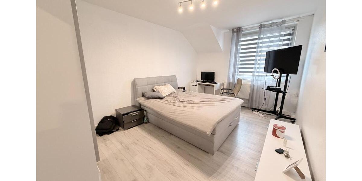 Etagenwohnung Krefeld - 2 Zimmer, 52 m&sup2;, 680&euro; | Angebot:24877612