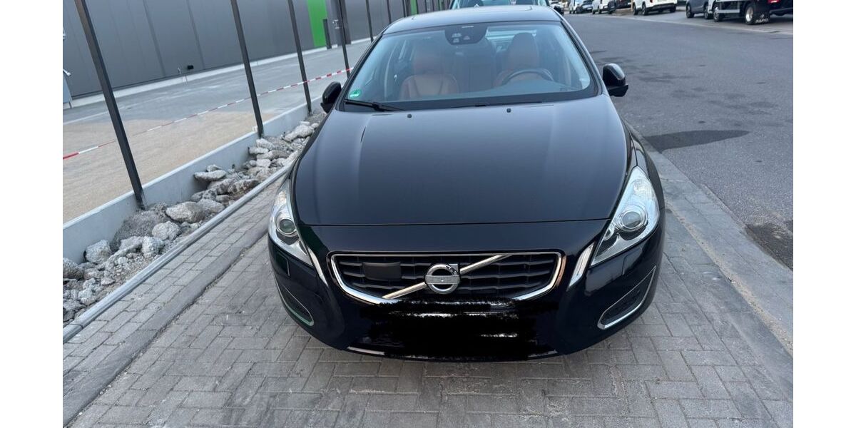 Volvo S60 184.362 km 10.900 &euro; Krefeld 47829
