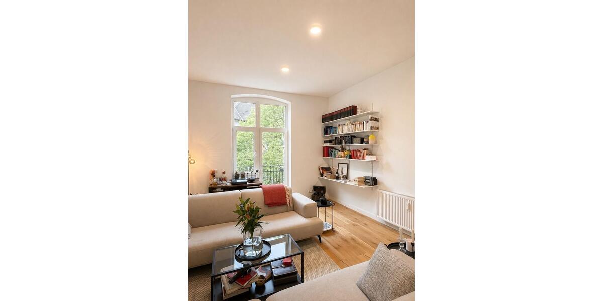 Etagenwohnung Düsseldorf Oberbilk - 3 Zimmer, 118 m&sup2;, 2.200&euro; | Angebot:26327038