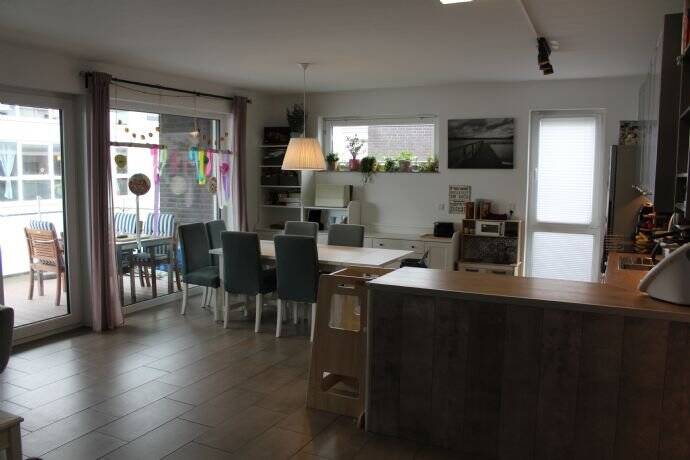 Etagenwohnung Neukirchen-Vluyn Neukirchen - 3 Zimmer, 101 m&sup2;, 1.200&euro; | Angebot:26703076