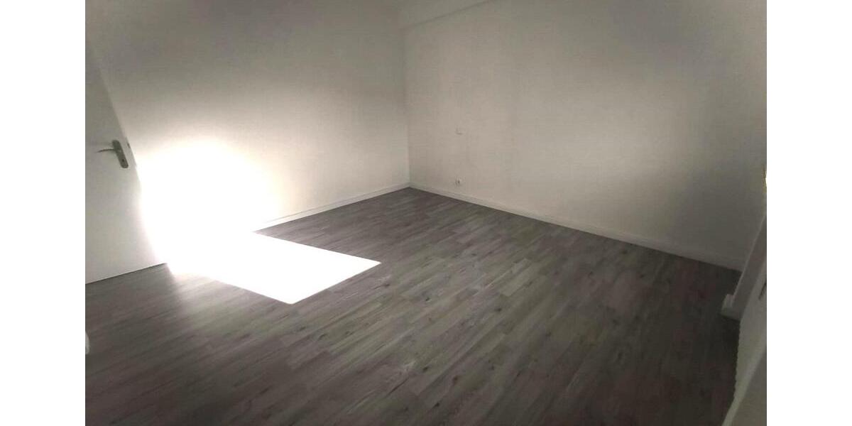 Etagenwohnung Wesel - 3 Zimmer, 84 m&sup2;, 820&euro; | Angebot:25961257