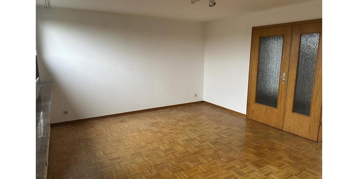 Dachgeschoßwohnung Moers Schwafheim - 3 Zimmer, 73 m&sup2;, 510&euro; | Angebot:25234924
