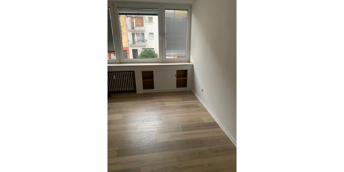 Etagenwohnung Düsseldorf Flingern Süd - 2 Zimmer, 55 m&sup2;, 1.050&euro; | Angebot:25981096