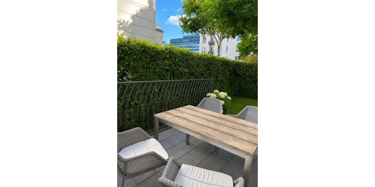 Etagenwohnung Düsseldorf Heerdt - 5 Zimmer, 198 m&sup2;, 1.450.000&euro; | Angebot:27109945