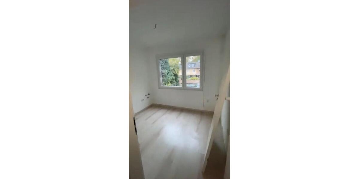 Etagenwohnung Duisburg Mittelmeiderich - 3 Zimmer, 71 m&sup2;, 440&euro; | Angebot:26548356