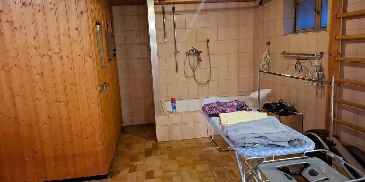 Mehrfamilienhaus, Wohnhaus Moers Kapellen-Mitte - 449.000&euro; | Angebot:25667465