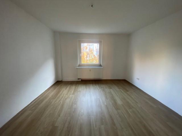 Etagenwohnung Essen Stadtbezirk VI - 2 Zimmer, 62 m&sup2;, 527&euro; | Angebot:25046142