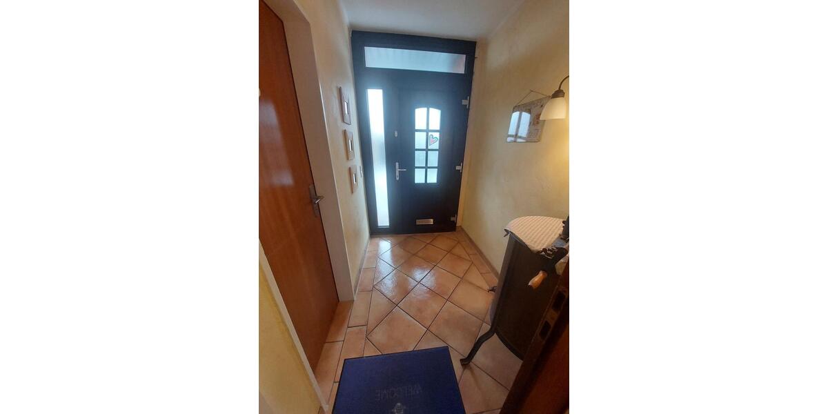 Reihenhaus Hünxe - 7 Zimmer, 250 m&sup2;, 485.000&euro; | Angebot:26652136