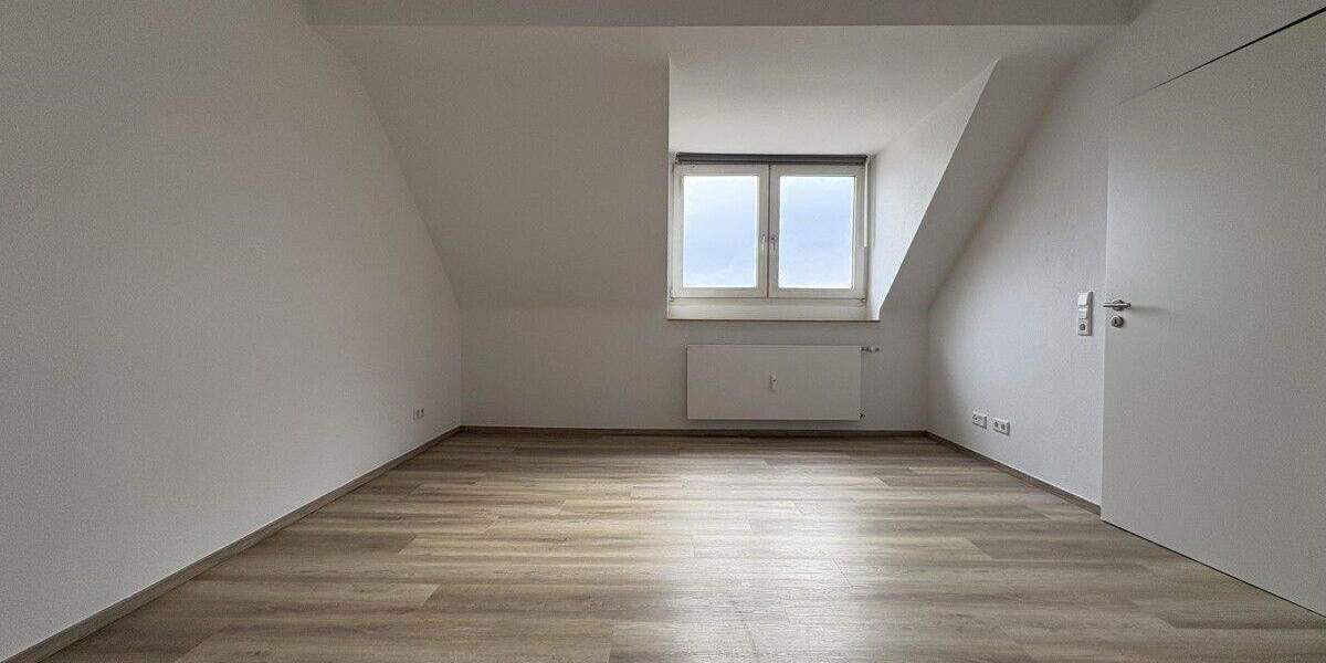 Etagenwohnung Düsseldorf Bilk - 2 Zimmer, 60 m&sup2;, 800&euro; | Angebot:25708238