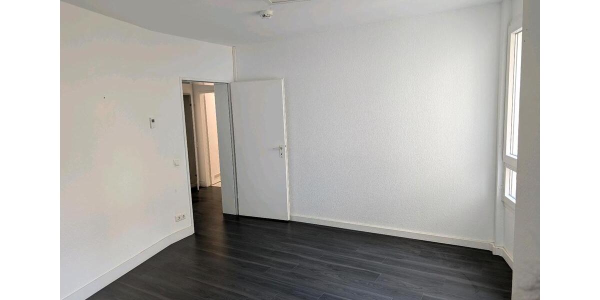 Etagenwohnung Moers - 3 Zimmer, 72 m&sup2;, 650&euro; | Angebot:26518359