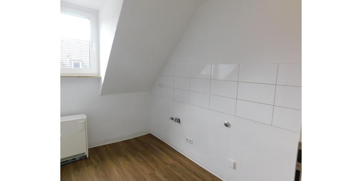 Dachgeschoßwohnung Essen Stadtbezirk IV - 2 Zimmer, 41 m&sup2;, 495&euro; | Angebot:24258149