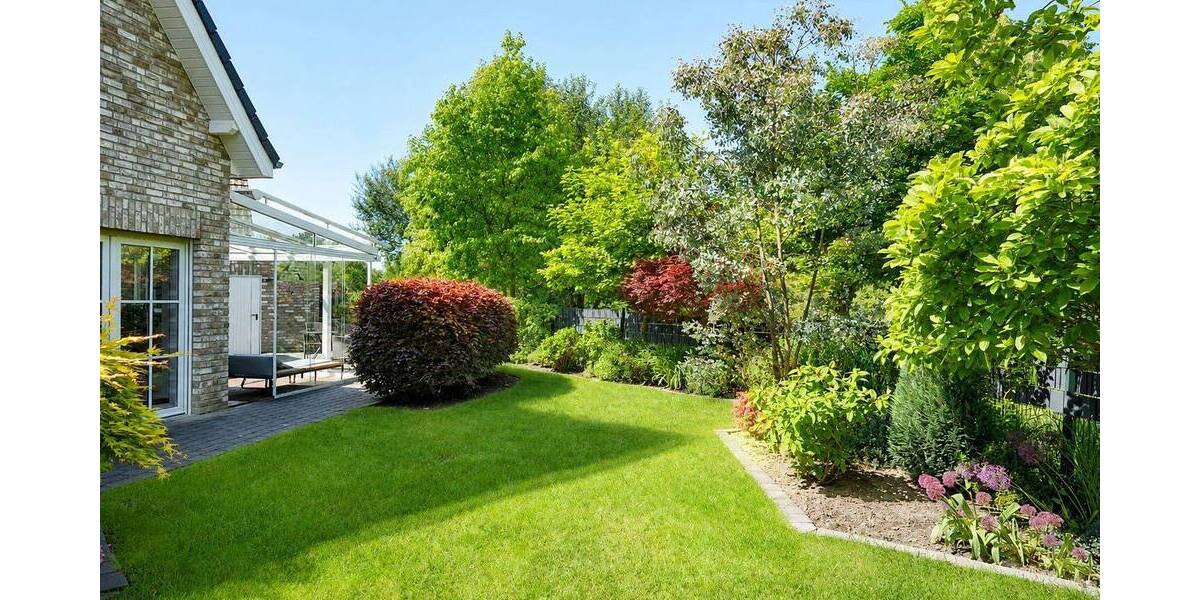 Einfamilienhaus Tönisvorst St. Tönis - 7 Zimmer, 217 m&sup2;, 865.000&euro; | Angebot:26751194