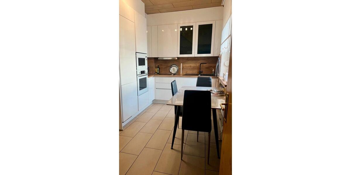 Reihenhaus Duisburg Rheinhausen - 3 Zimmer, 80 m&sup2;, 1.200&euro; | Angebot:25935972