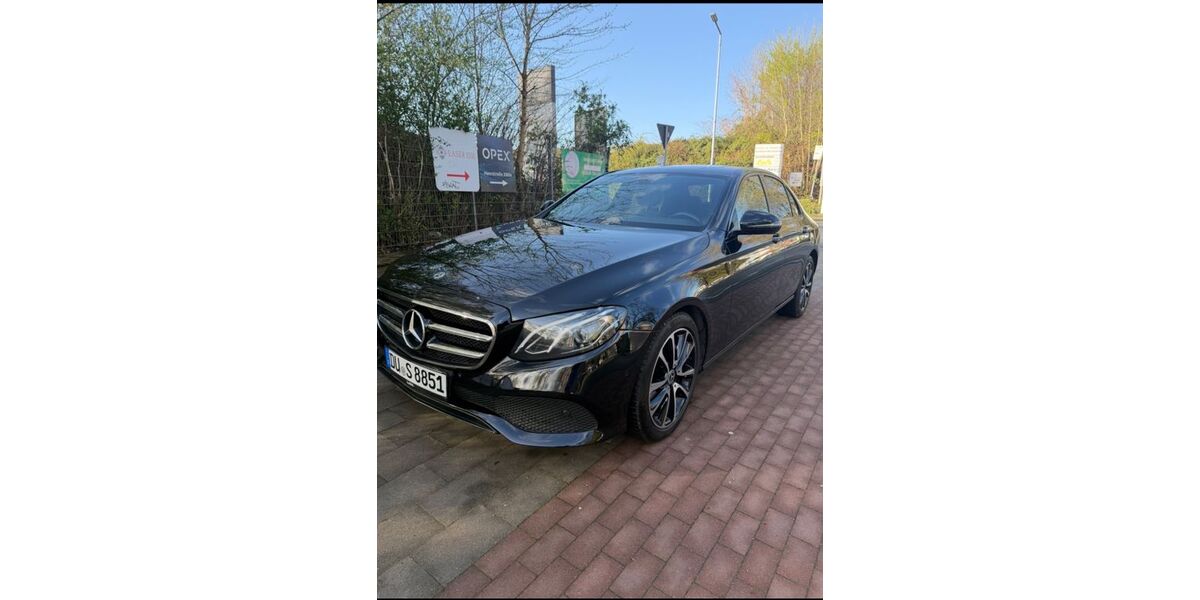 Mercedes-Benz E 220 191.000 km 24.400 &euro; Duisburg 47179
