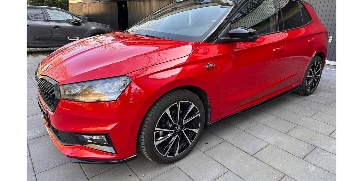 Skoda Fabia 1.500 km 23.990 &euro; Düsseldorf 40470