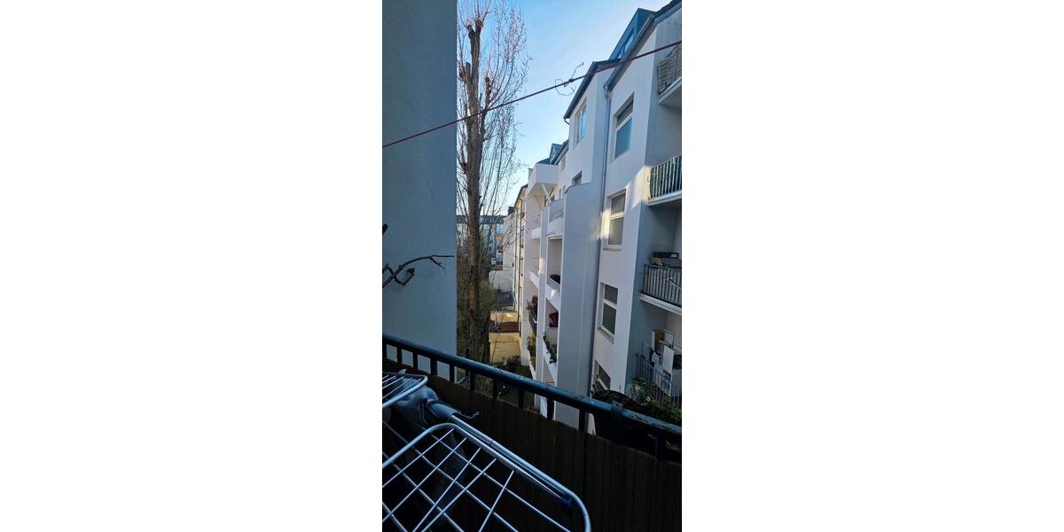 Etagenwohnung Düsseldorf Düsseltal - 2 Zimmer, 67 m&sup2;, 908&euro; | Angebot:25335124