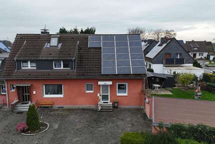 Haus Duisburg Huckingen - 8 Zimmer, 230 m&sup2;, 570.000&euro; | Angebot:24892887