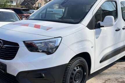 Opel Combo 135.000 km 9.800 &euro; Krefeld 47805