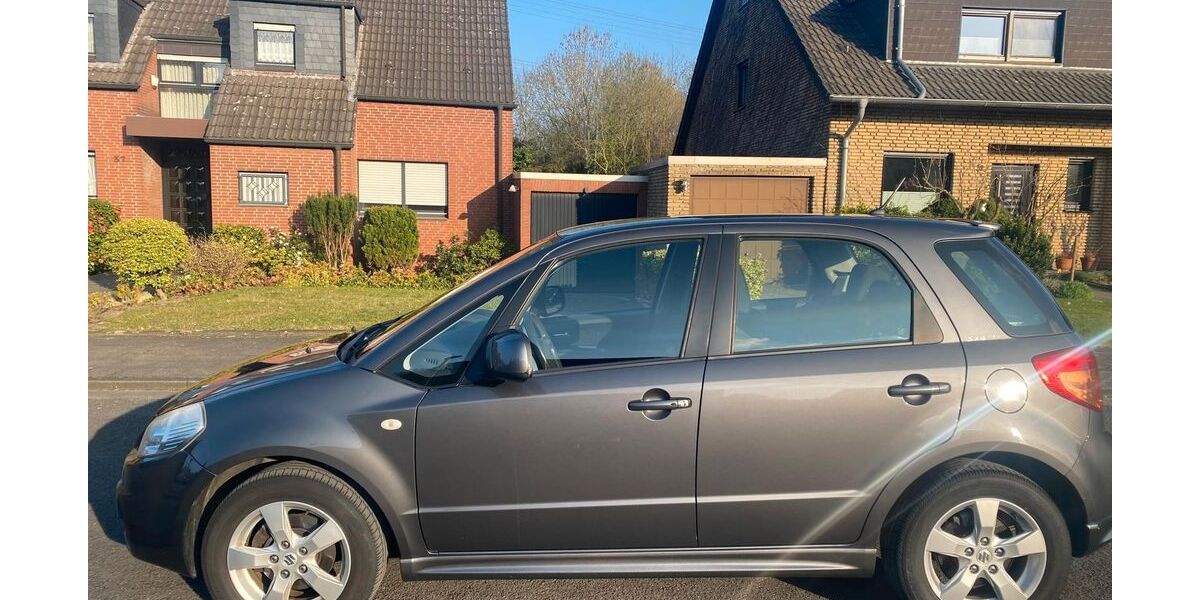 Suzuki SX4 81.100 km 5.950 &euro; Duisburg 47229