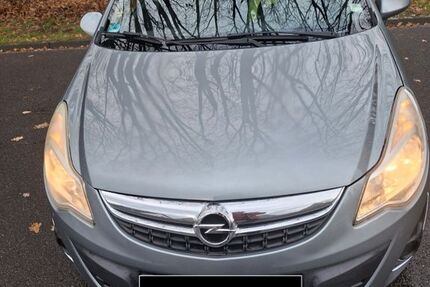 Opel Corsa 174.000 km 2.399 &euro; Nettetal 41334