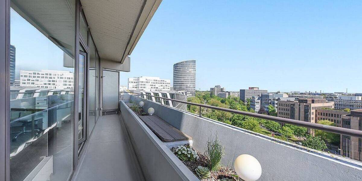 Etagenwohnung Düsseldorf Golzheim - 2 Zimmer, 65 m&sup2;, 385.000&euro; | Angebot:26731330