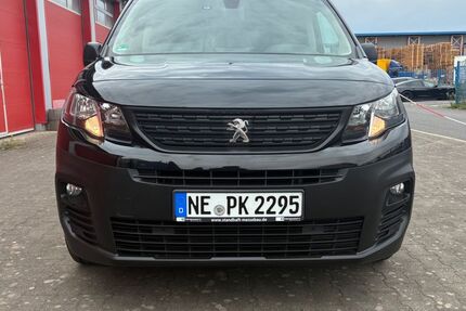 Peugeot Partner 116.213 km 11.000 &euro; Düsseldorf 40223