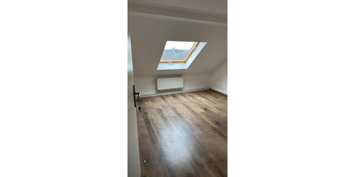 Etagenwohnung Krefeld - 1 Zimmer, 15 m&sup2;, 340&euro; | Angebot:25368352