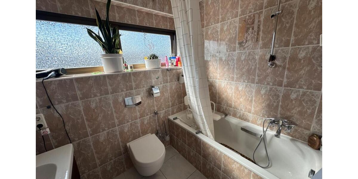 Einfamilienhaus Willich - 5 Zimmer, 430 m&sup2;, 1.900&euro; | Angebot:26645782