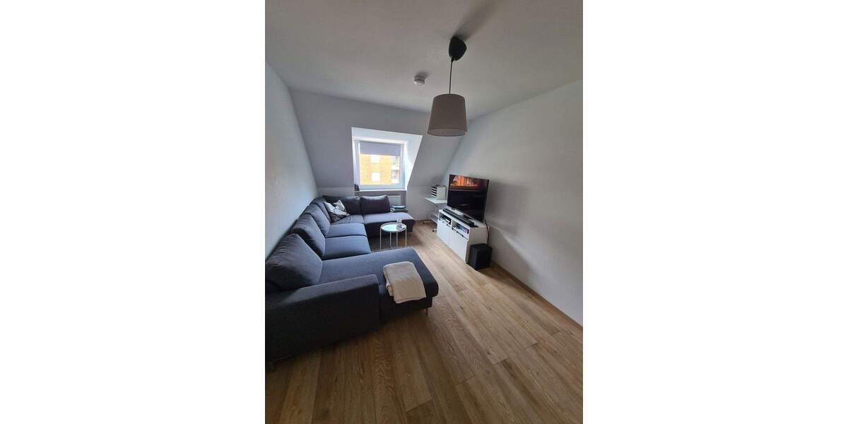 Etagenwohnung Düsseldorf Pempelfort - 4 Zimmer, 95 m&sup2;, 1.300&euro; | Angebot:25846216