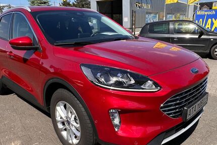 Ford Kuga 5.300 km 28.499 &euro; Kevelaer 47623