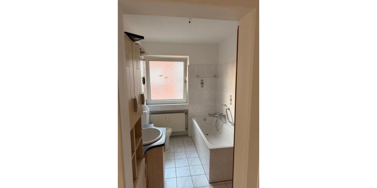 Etagenwohnung Duisburg Hochheide - 3 Zimmer, 79 m&sup2;, 850&euro; | Angebot:25305729