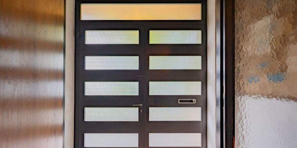 Einfamilienhaus Krefeld Inrath/Kliedbruch - 7 Zimmer, 166 m&sup2;, 549.000&euro; | Angebot:25800732