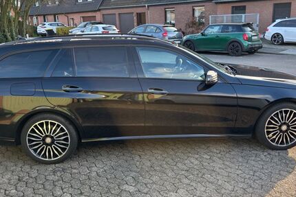 Mercedes-Benz E 220 180.000 km 14.900 &euro; Krefeld 47804