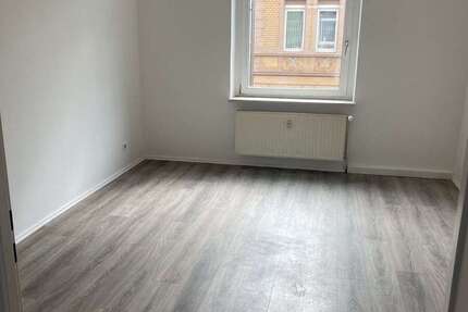 Wohnung Duisburg Rheinhausen - 4 Zimmer, 90 m&sup2;, 850&euro; | Angebot:26062018