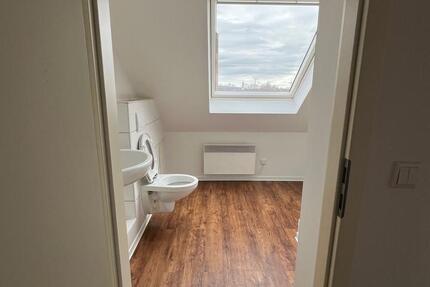 Wohnung Düsseldorf Stadtbezirk 6 - 1.5 Zimmer, 49 m&sup2;, 750&euro; | Angebot:24930536