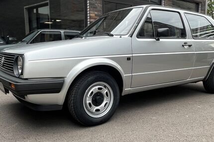 VW Golf 44.342 km 8.390 &euro; Duisburg 47138