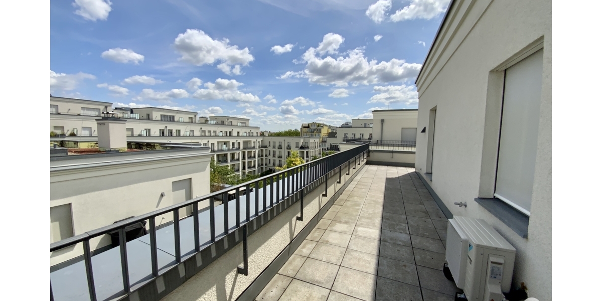 Wohnen in hochwertigem Ambiente mit internationalem Flair. Luxus-Penthouse Heinrich-Heine-Gärten - Einfamilienhaus Düsseldorf Heerdt | Angebot:26748838