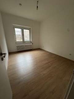 Etagenwohnung Duisburg Laar - 3.5 Zimmer, 61 m&sup2;, 488&euro; | Angebot:26748476