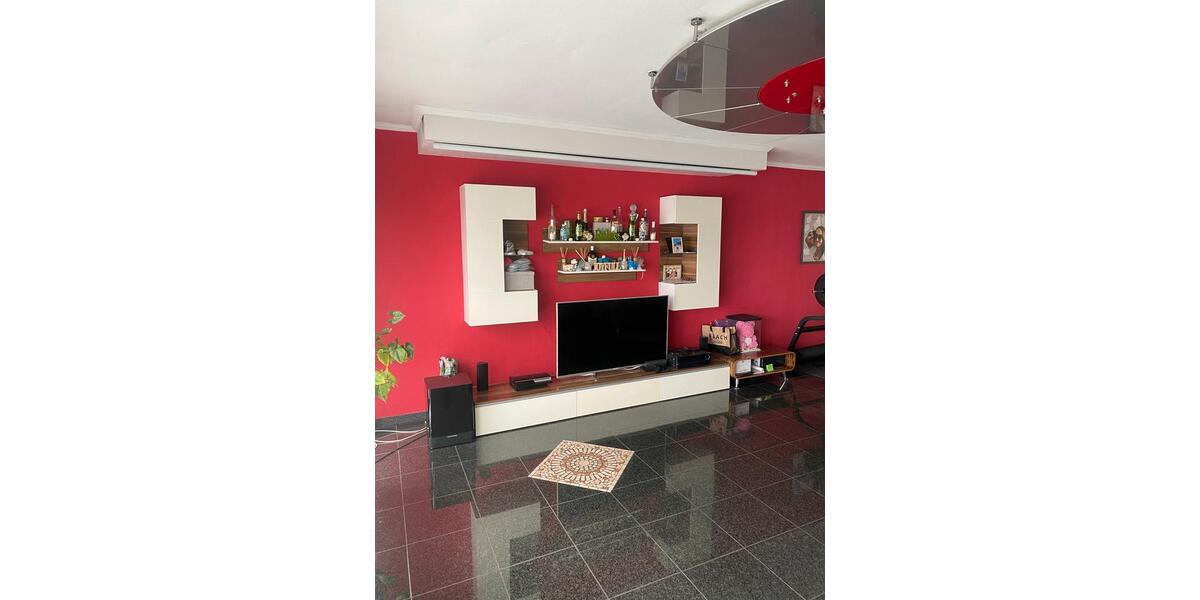 Etagenwohnung Krefeld Benrad - 2 Zimmer, 89 m&sup2;, 210.000&euro; | Angebot:25895083