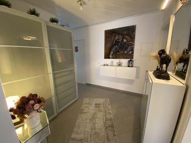Dachgeschoßwohnung Moers Rheinkamp - 3 Zimmer, 89 m&sup2;, 288.000&euro; | Angebot:27068455